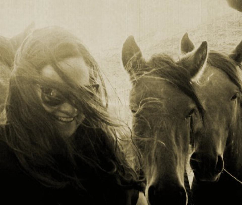PM Anne & horses